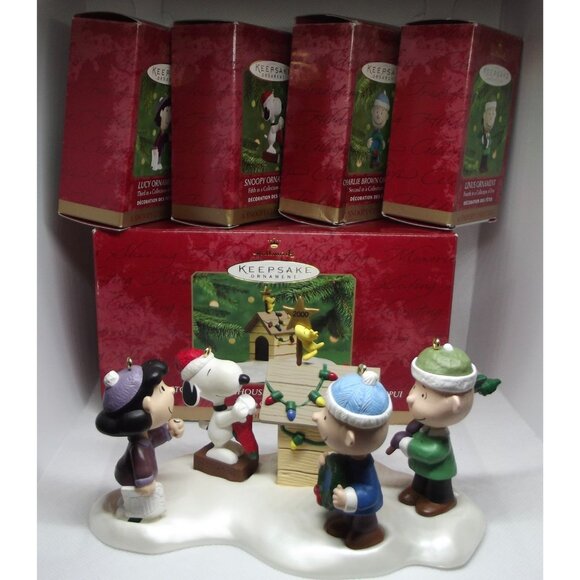 Hallmark Ornament Set (lot of 5) Keepsake Peanuts 50th Anniv A Snoopy Christmas - Picture 1 of 11